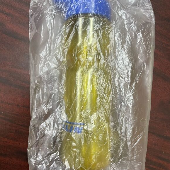 Michelin Water bottle  - Picture 4 of 4